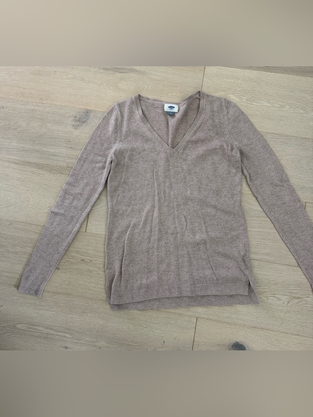 V-Neck Lightweight Cashmere-Blend Sweater - Taupe